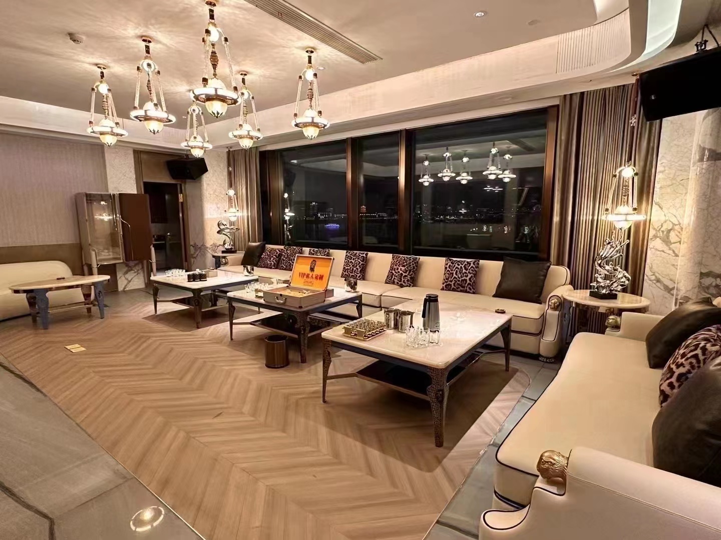 株洲小时场ktv，玩转KTV新潮流-天元区ktv预定